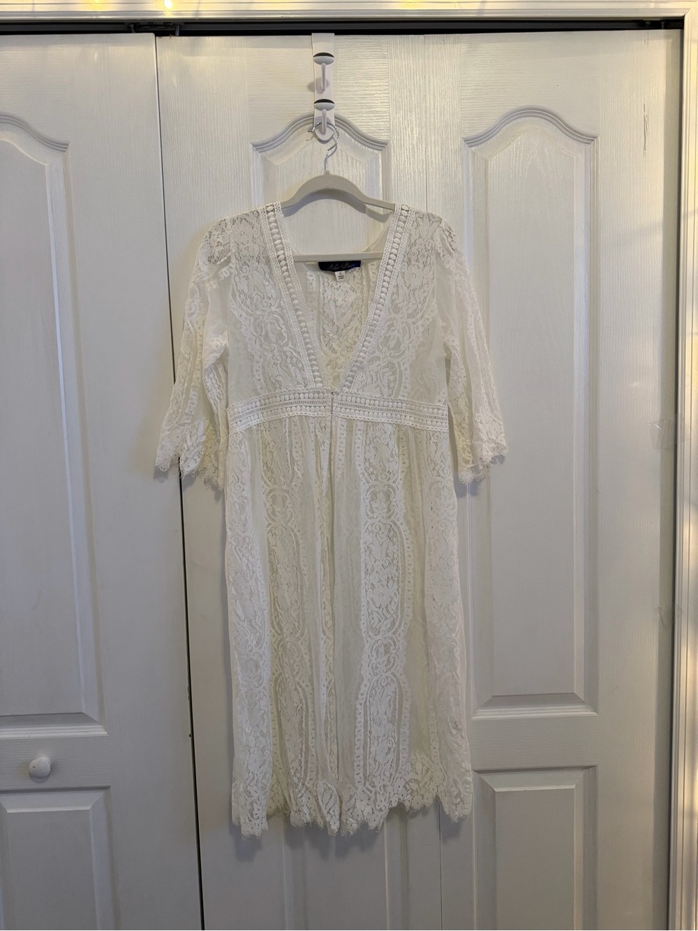 Francesca’s White Lace Beach Dress Women’s L
